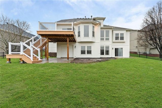 2821 SW Carlton Drive, Lee's Summit, MO 64082