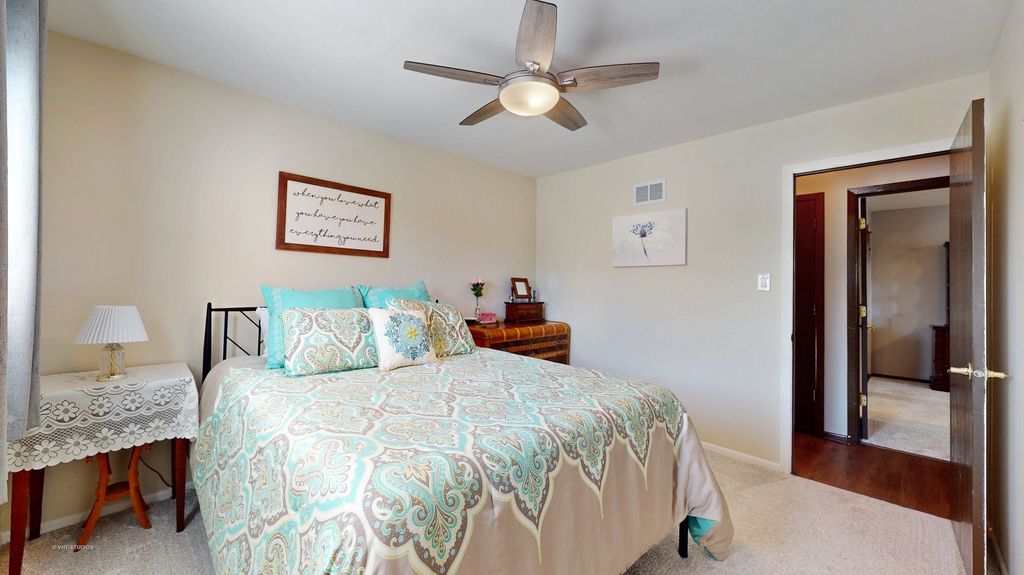 property-img