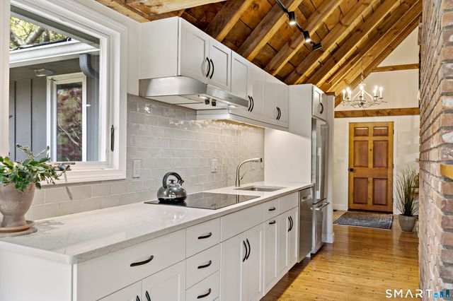 34 Squaw Brook Road, Branford, CT 06405