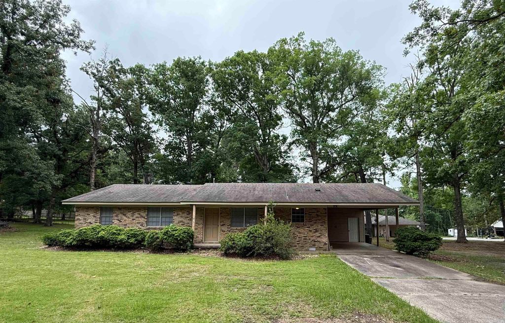 614 Winchester Street, White Hall, AR 71602