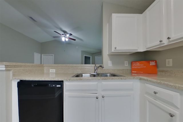 3103 Kelling Street, Houston, TX 77045