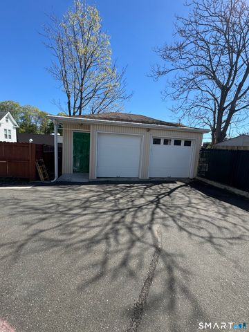 15 Montgomery Street, Danbury, CT 06810