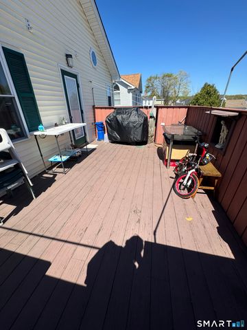 15 Montgomery Street, Danbury, CT 06810