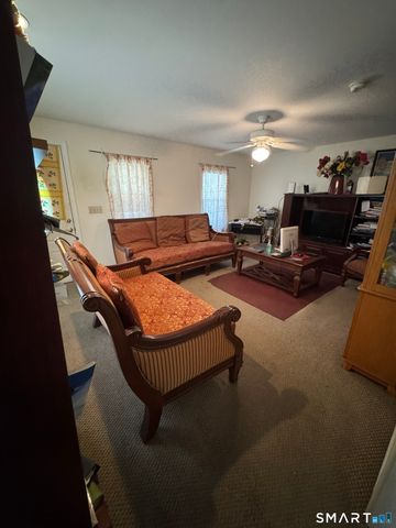 15 Montgomery Street, Danbury, CT 06810