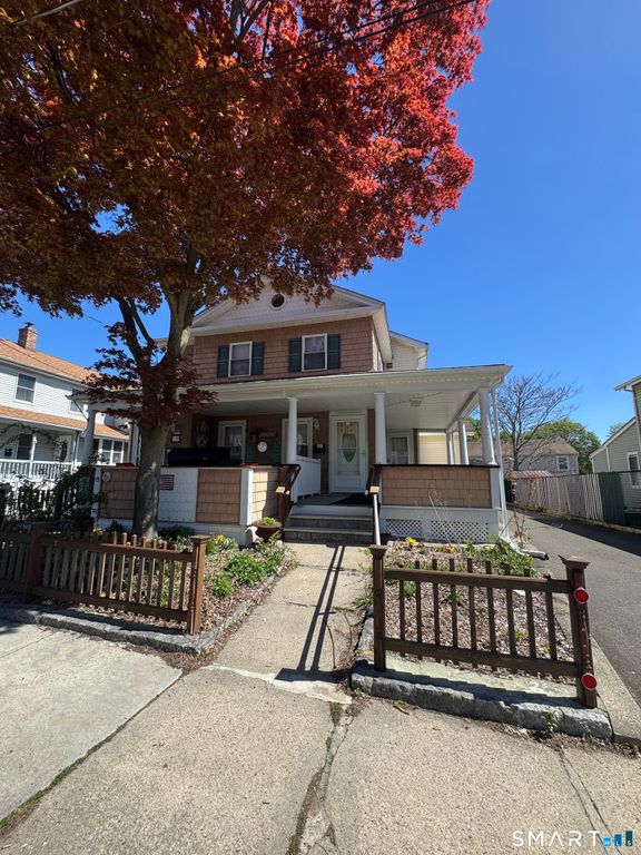 15 Montgomery Street, Danbury, CT 06810