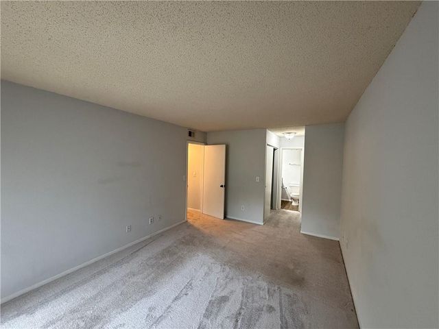 323 SEASONS Parkway, Norcross, GA 30093