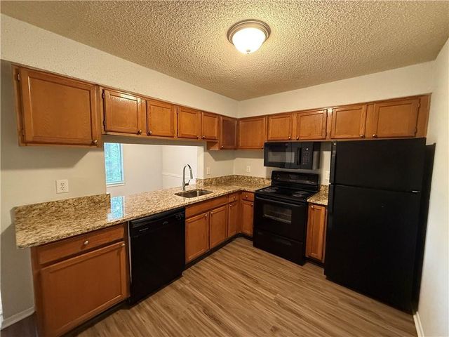 323 SEASONS Parkway, Norcross, GA 30093