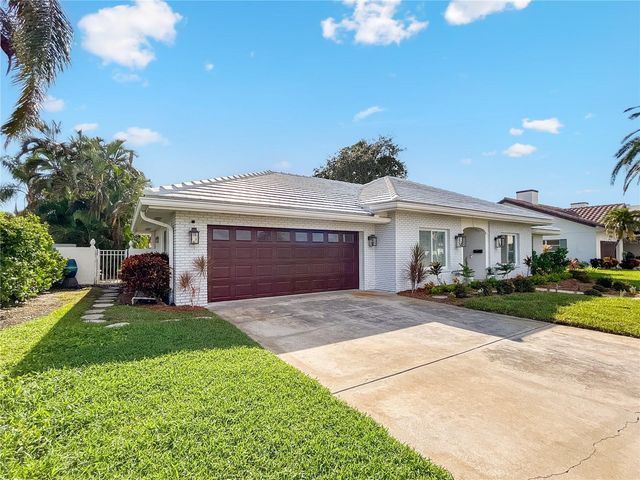 5853 LEELAND STREET S, St Petersburg, FL 33715