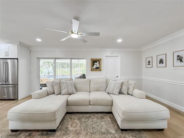 5853 LEELAND STREET S, St Petersburg, FL 33715