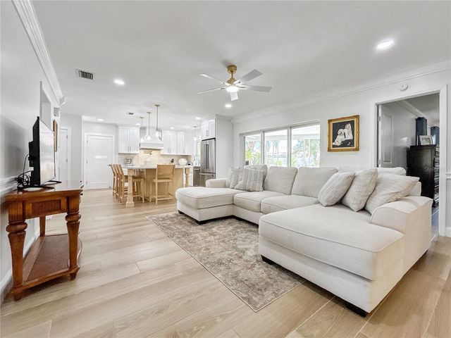 5853 LEELAND STREET S, St Petersburg, FL 33715