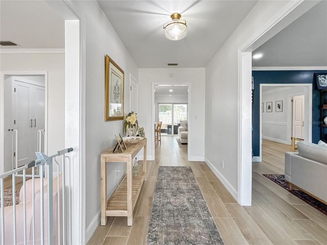 5853 LEELAND STREET S, St Petersburg, FL 33715