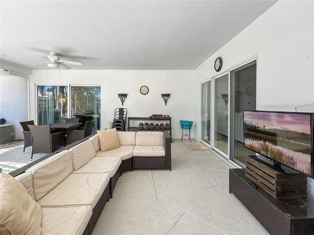 5853 LEELAND STREET S, St Petersburg, FL 33715