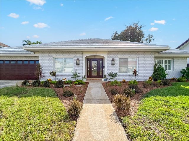 5853 LEELAND STREET S, St Petersburg, FL 33715