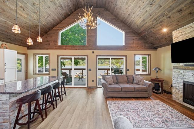 652 Swains Lake Drive, Concord, MI 49237