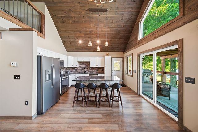 652 Swains Lake Drive, Concord, MI 49237