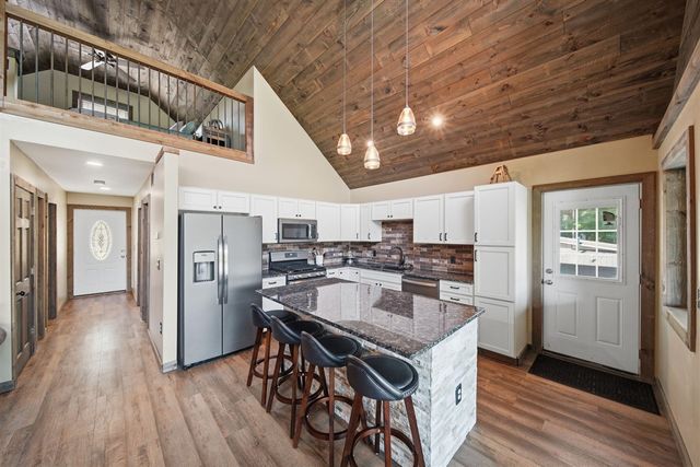 652 Swains Lake Drive, Concord, MI 49237