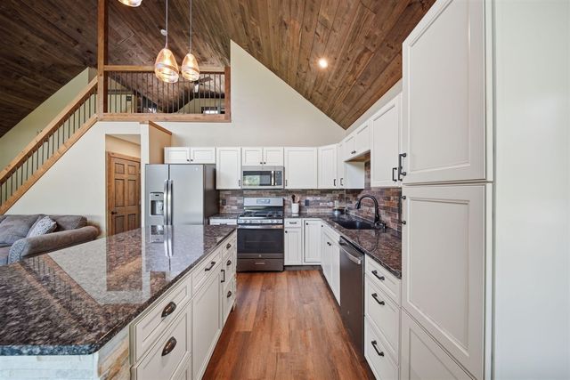 652 Swains Lake Drive, Concord, MI 49237