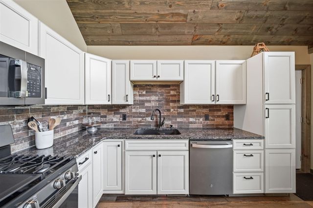 652 Swains Lake Drive, Concord, MI 49237