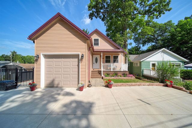 652 Swains Lake Drive, Concord, MI 49237