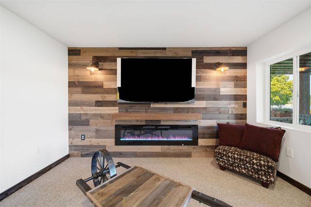 652 Swains Lake Drive, Concord, MI 49237