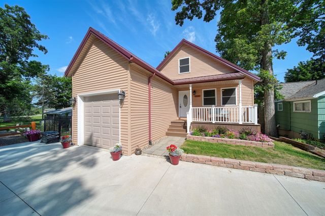 652 Swains Lake Drive, Concord, MI 49237