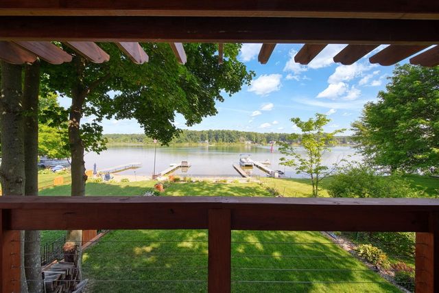 652 Swains Lake Drive, Concord, MI 49237