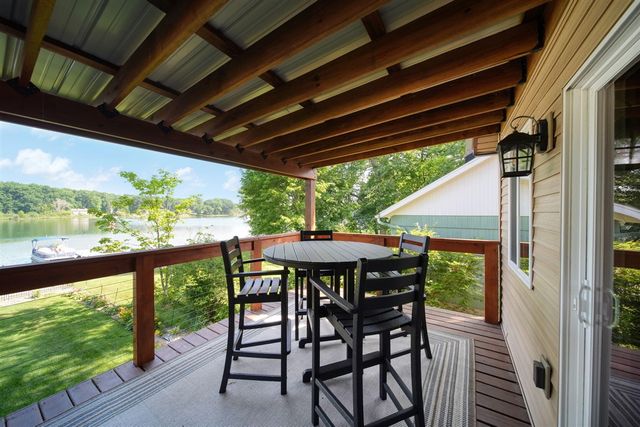 652 Swains Lake Drive, Concord, MI 49237
