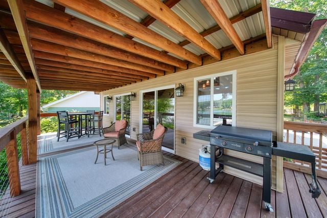 652 Swains Lake Drive, Concord, MI 49237