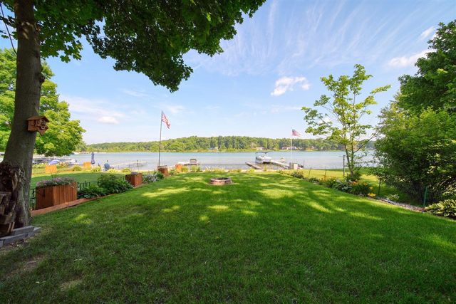 652 Swains Lake Drive, Concord, MI 49237
