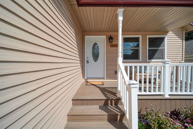 652 Swains Lake Drive, Concord, MI 49237