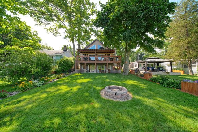 652 Swains Lake Drive, Concord, MI 49237