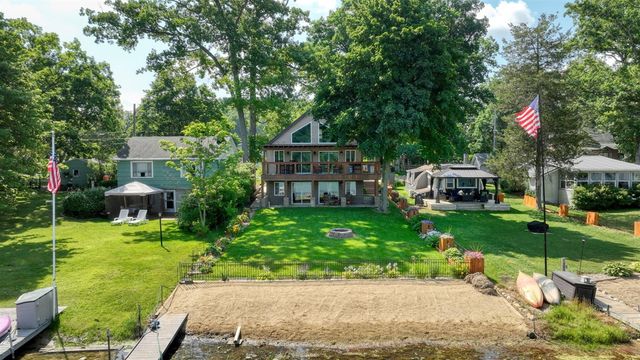 652 Swains Lake Drive, Concord, MI 49237