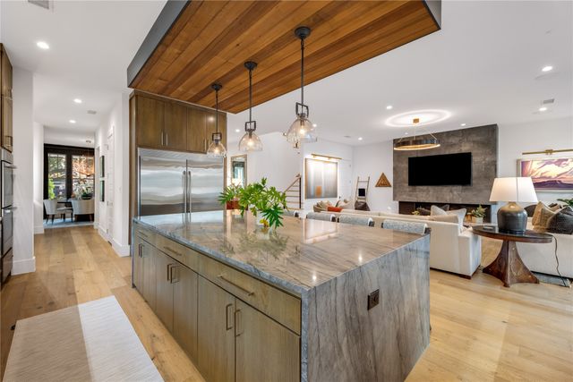 5531 Goodwin Avenue, Dallas, TX 75206