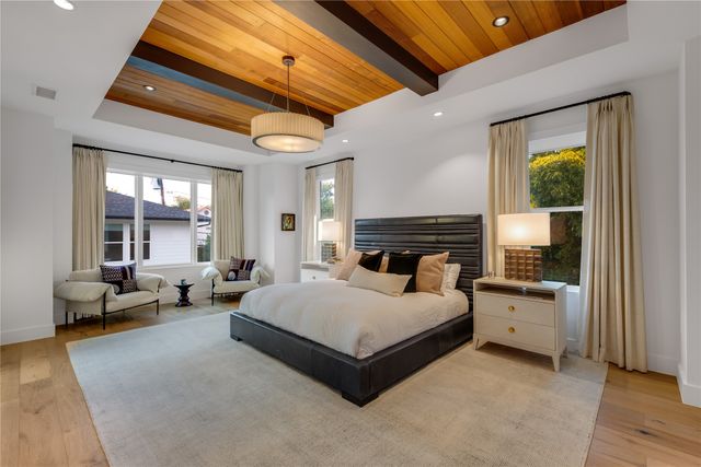 5531 Goodwin Avenue, Dallas, TX 75206