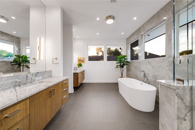 5531 Goodwin Avenue, Dallas, TX 75206