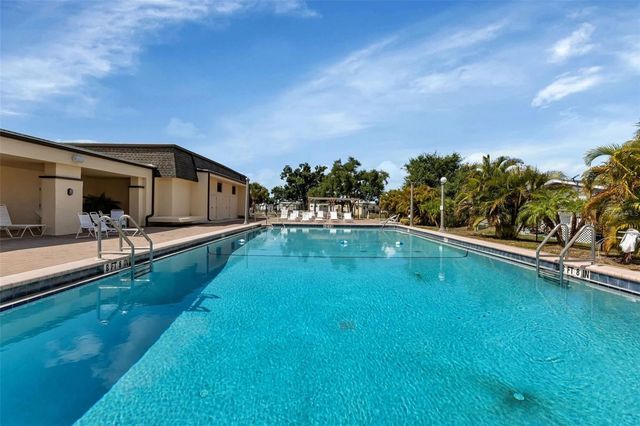 6442 HIKINA DRIVE, North Port, FL 34287