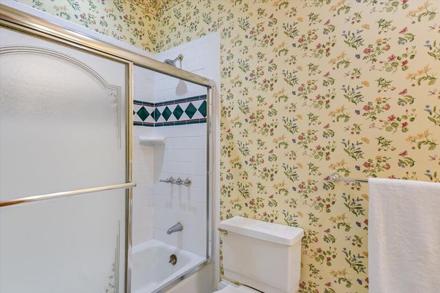 206 N Fm 1660, Hutto, TX 78634