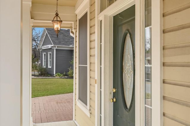 206 N Fm 1660, Hutto, TX 78634