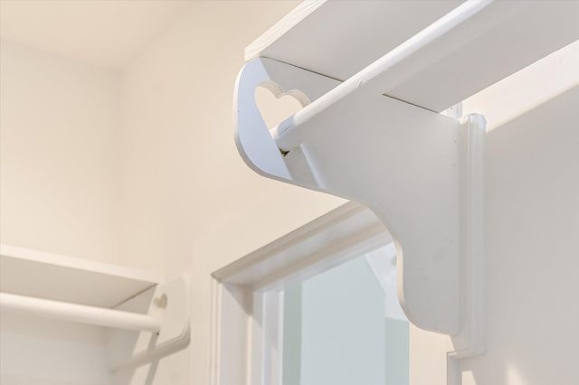 206 N Fm 1660, Hutto, TX 78634