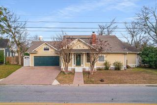 206 N Fm 1660, Hutto, TX 78634