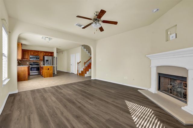 6815 Elderberry Drive, Arlington, TX 76001