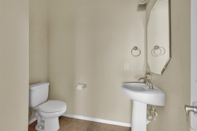 6815 Elderberry Drive, Arlington, TX 76001