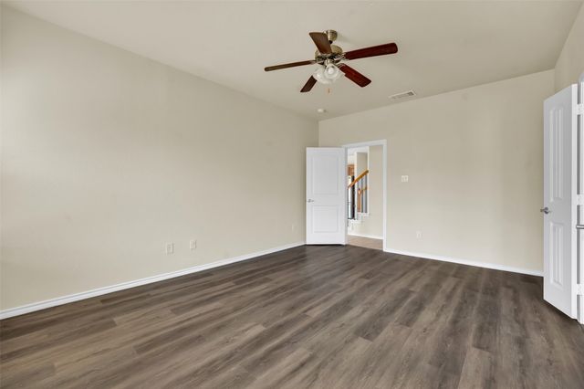 6815 Elderberry Drive, Arlington, TX 76001