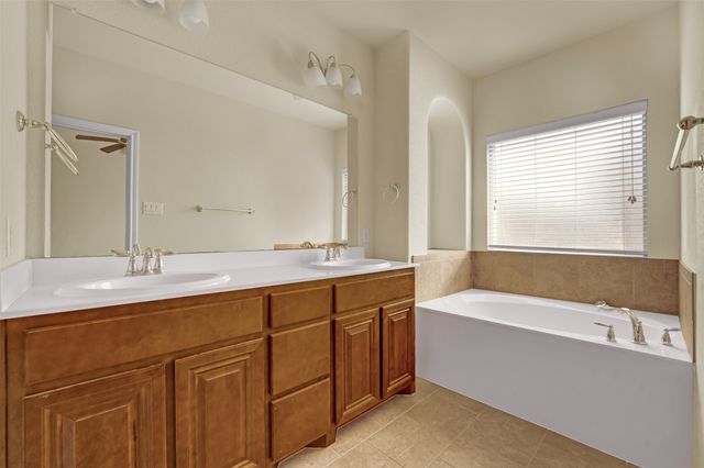 6815 Elderberry Drive, Arlington, TX 76001