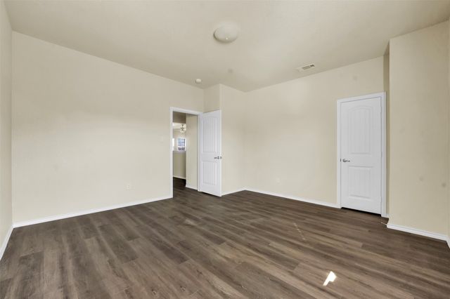 6815 Elderberry Drive, Arlington, TX 76001