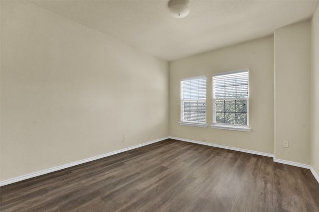 6815 Elderberry Drive, Arlington, TX 76001