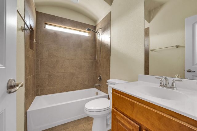 6815 Elderberry Drive, Arlington, TX 76001