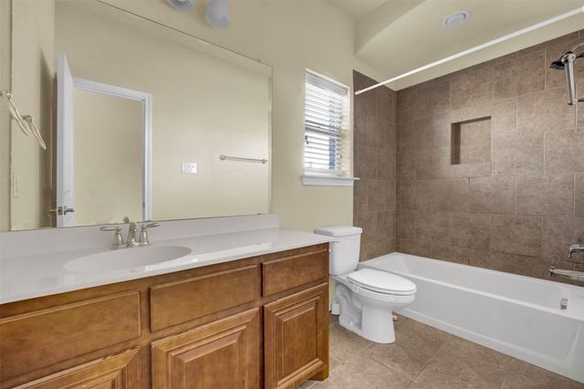 6815 Elderberry Drive, Arlington, TX 76001