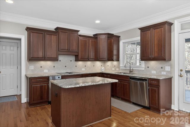 1237 Waynewood Drive, Waxhaw, NC 28173