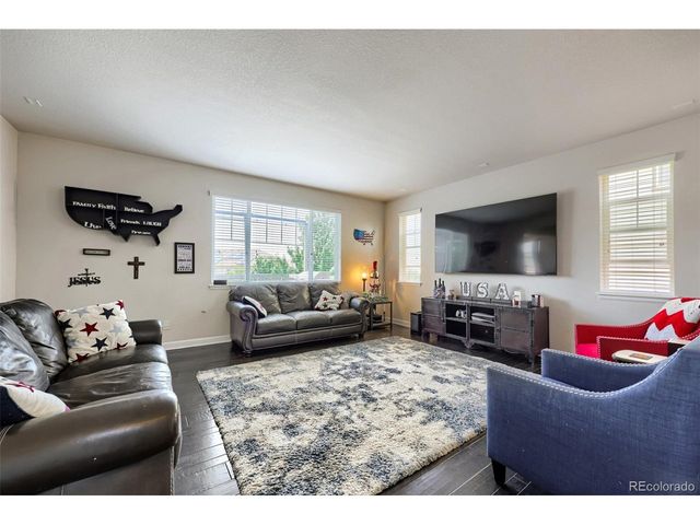 4949 S Valdai Way, Aurora, CO 80015